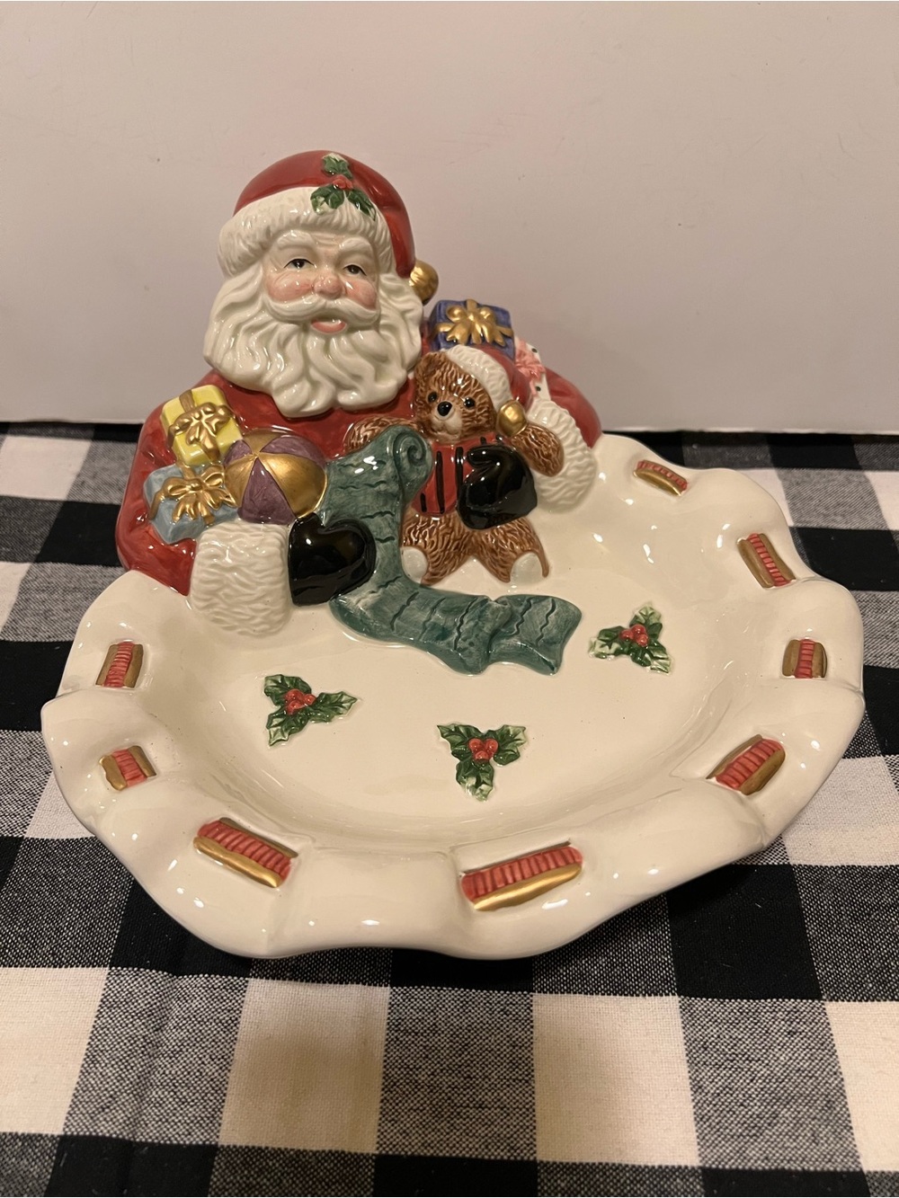FITZ & FLOYD TOYLAND SANTA BOWL.
